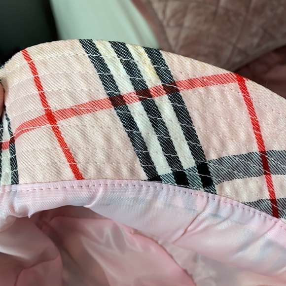 Burberry look-a-like all-weather bucket hat - Picture 4 of 5